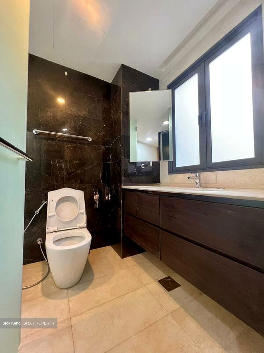 Waterfront Isle (D16), Condominium #501335201